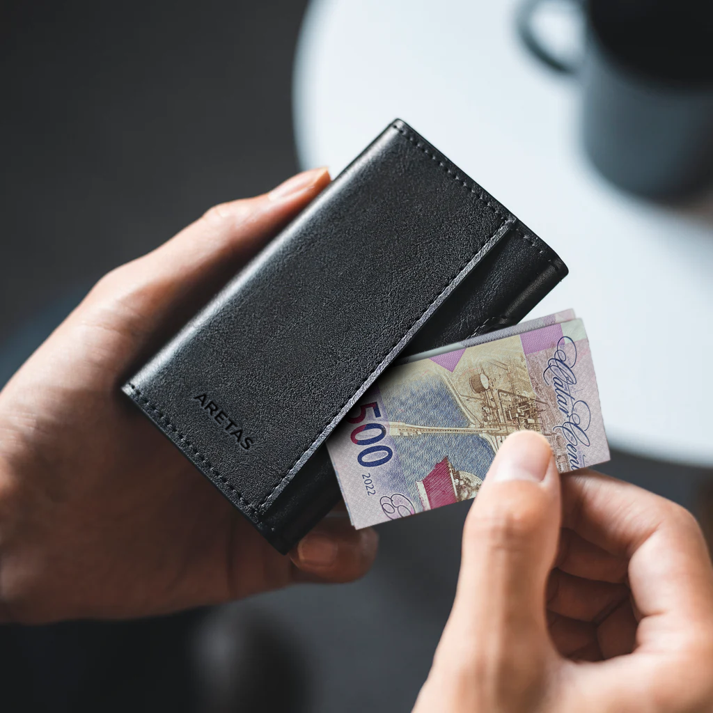 MagSafe Pop-Up Cardholder